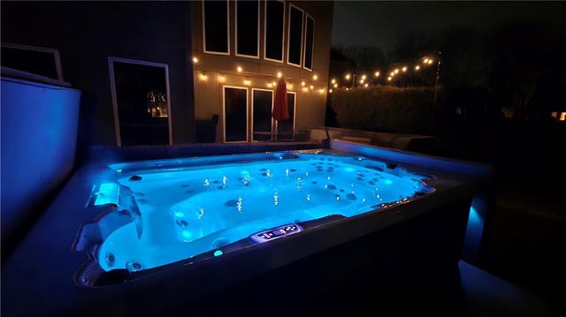 15636 S Gallery Street, Olathe, KS 66062