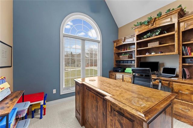 15636 S Gallery Street, Olathe, KS 66062