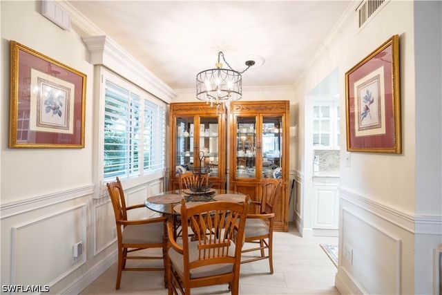 388 4th AVE S 388, Naples, FL 34102