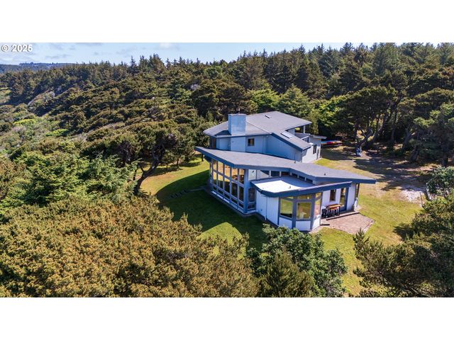 88675 WHITING Ln, Bandon, OR 97411