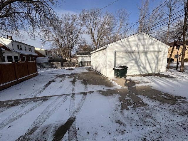 402 N 68th STREET, Milwaukee, WI 53212