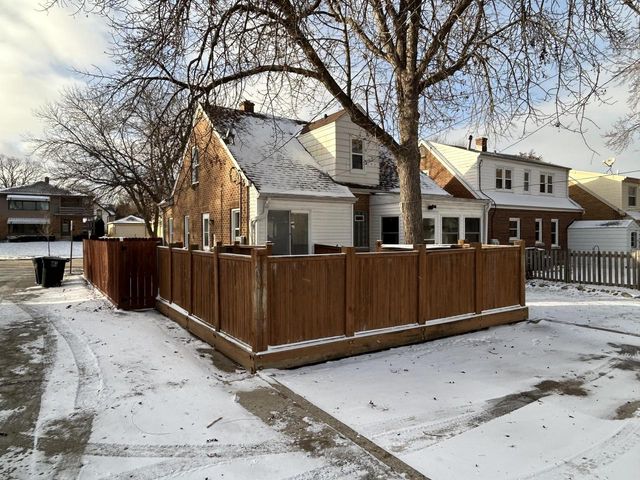 402 N 68th STREET, Milwaukee, WI 53212