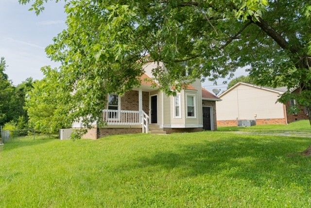 615 Doane Dr, Clarksville, TN 37042