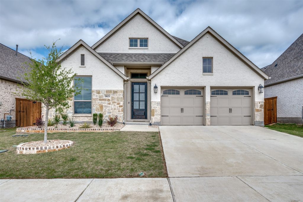 10624 Oates Branch Lane, Fort Worth, TX 76126