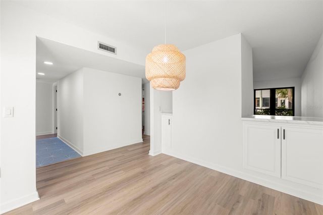 1 WINDRUSH BOULEVARD 19, Indian Rocks Beach, FL 33785