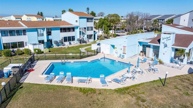 1 WINDRUSH BOULEVARD 19, Indian Rocks Beach, FL 33785