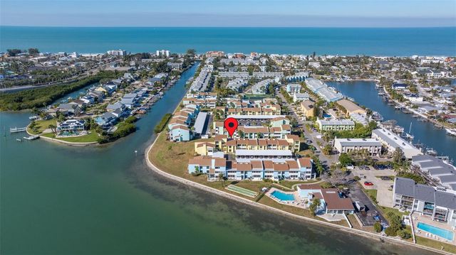 1 WINDRUSH BOULEVARD 19, Indian Rocks Beach, FL 33785