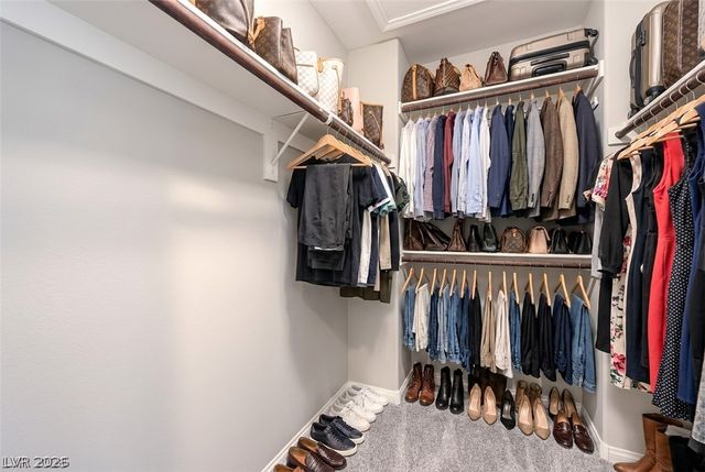 5723 Shadow Bend Drive, Las Vegas, NV 89135