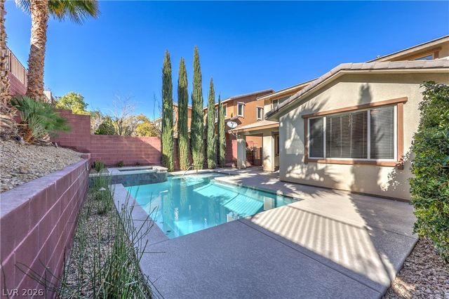 5723 Shadow Bend Drive, Las Vegas, NV 89135