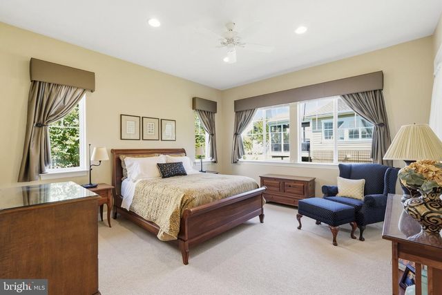 118 HARVESTER DR, Lake Frederick, VA 22630