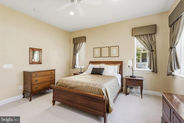 118 HARVESTER DR, Lake Frederick, VA 22630