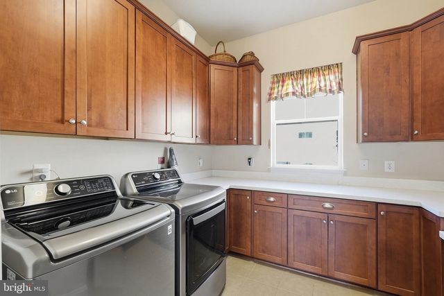 118 HARVESTER DR, Lake Frederick, VA 22630
