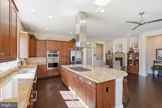 118 HARVESTER DR, Lake Frederick, VA 22630