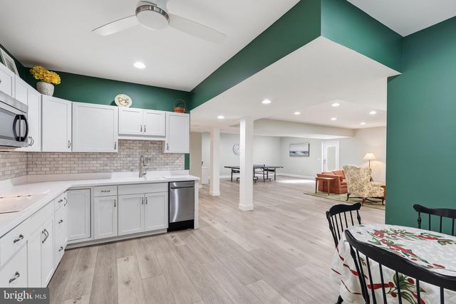 118 HARVESTER DR, Lake Frederick, VA 22630