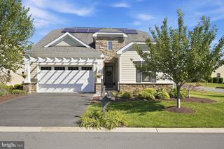 118 HARVESTER DR, Lake Frederick, VA 22630