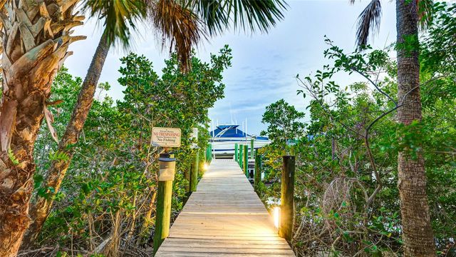 711 FOGGY MORN LANE, Bradenton, FL 34212