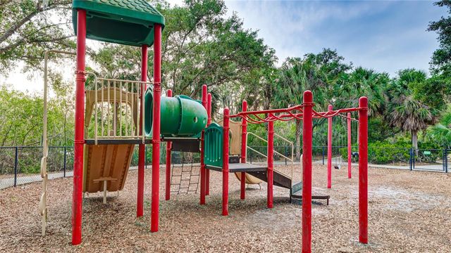 711 FOGGY MORN LANE, Bradenton, FL 34212