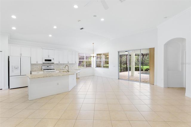 711 FOGGY MORN LANE, Bradenton, FL 34212