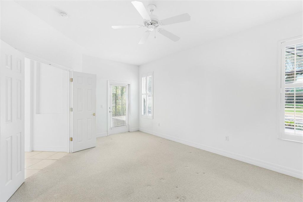 Image 21 of property listing at 711 FOGGY MORN LANE, Bradenton, FL 34212