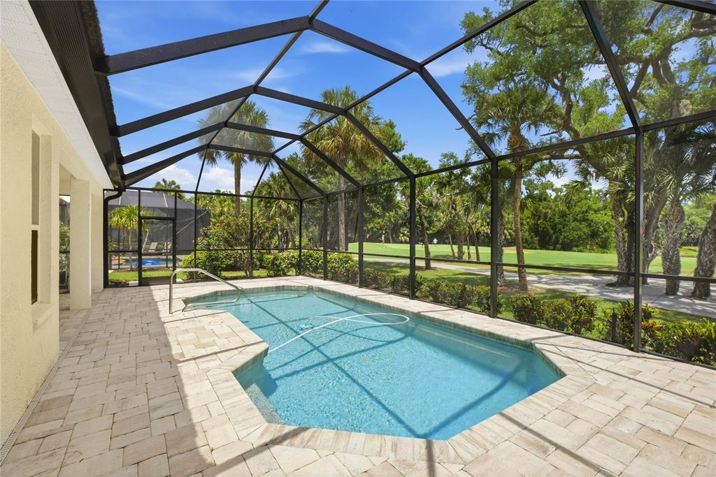 Image 31 of property listing at 711 FOGGY MORN LANE, Bradenton, FL 34212