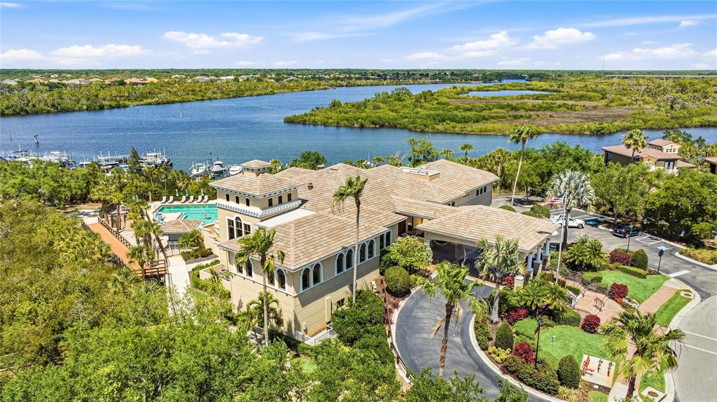 Image 40 of property listing at 711 FOGGY MORN LANE, Bradenton, FL 34212