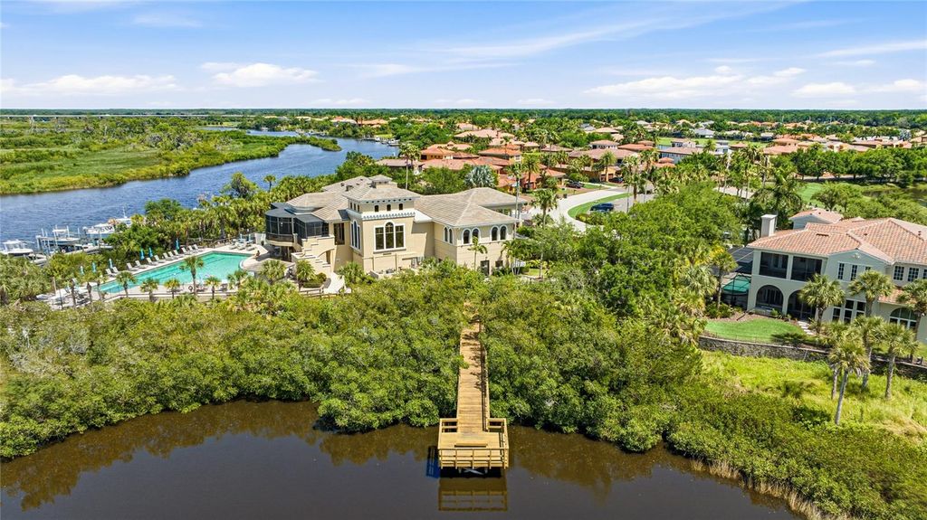 Image 41 of property listing at 711 FOGGY MORN LANE, Bradenton, FL 34212