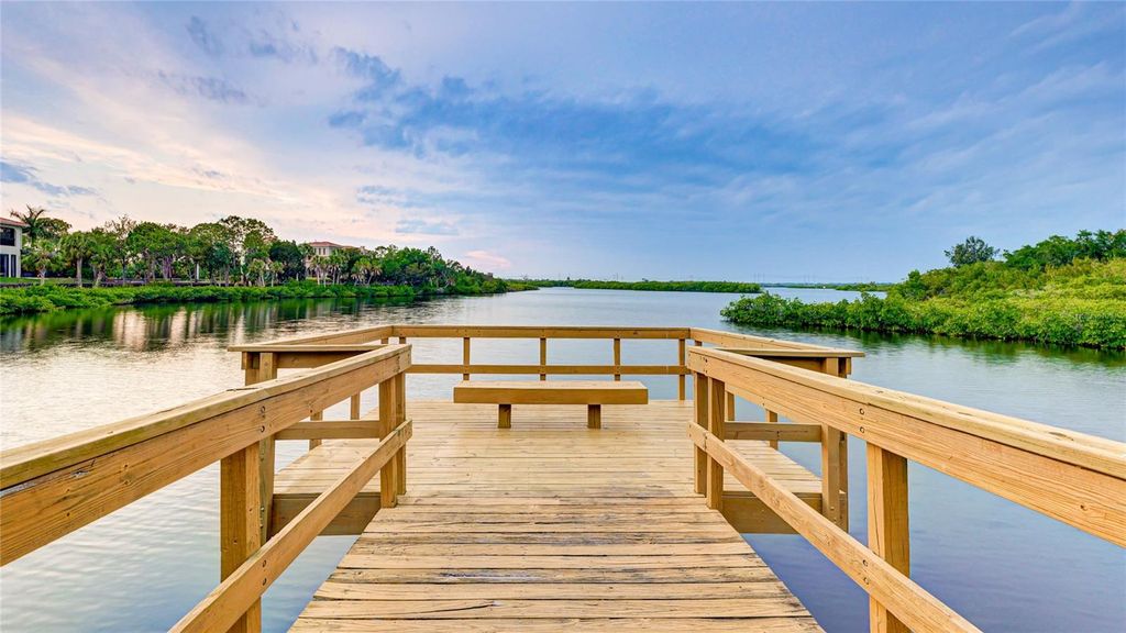 Image 54 of property listing at 711 FOGGY MORN LANE, Bradenton, FL 34212