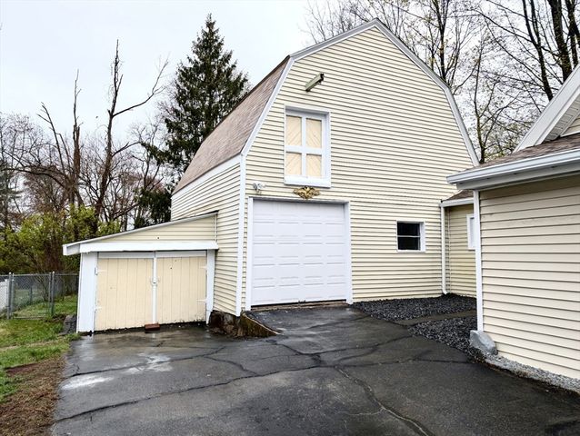 56 N.Broadway, Haverhill, MA 01832