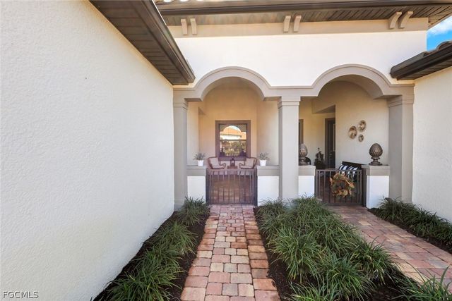 12201 Canal Grande DR, Fort Myers, FL 33913