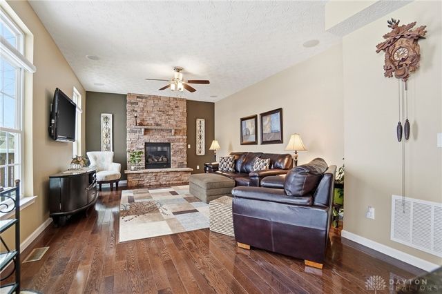 348 Beck Drive, Dayton, OH 45458