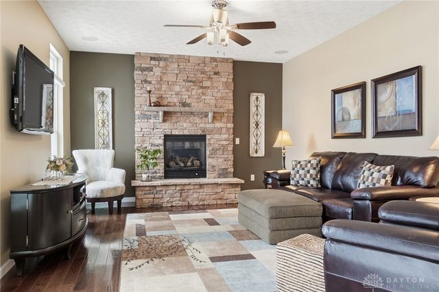 348 Beck Drive, Dayton, OH 45458