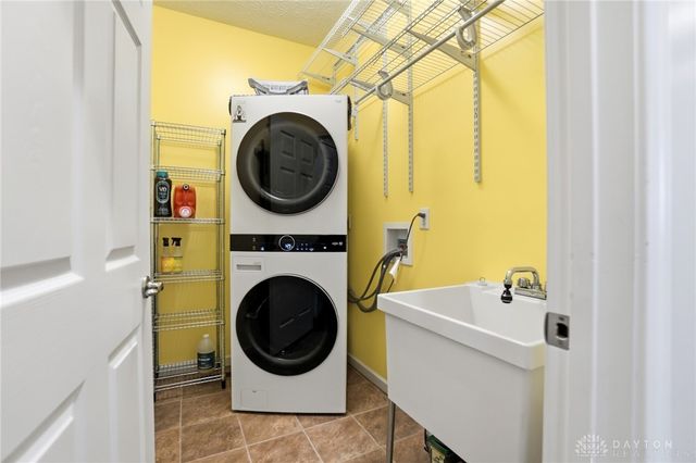 348 Beck Drive, Dayton, OH 45458