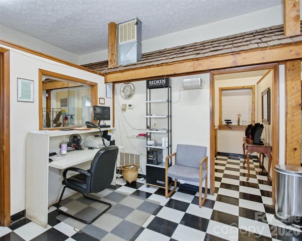 295 W Haywood Street, Asheville, NC 28801