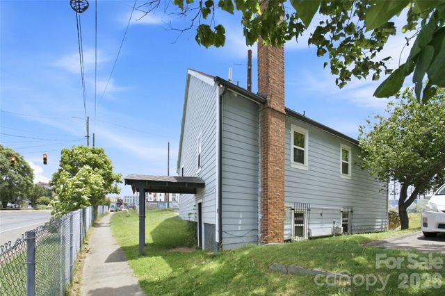 295 W Haywood Street, Asheville, NC 28801