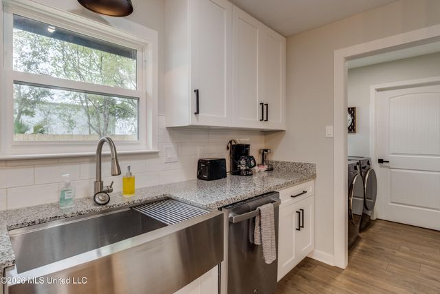 3244 Nottingham Road, Ocean Springs, MS 39564