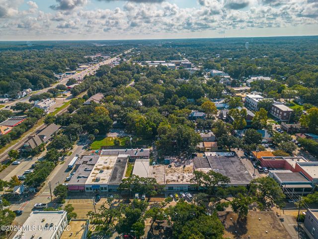 3244 Nottingham Road, Ocean Springs, MS 39564