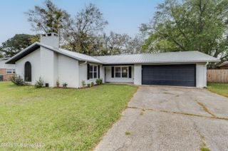 3244 Nottingham Road, Ocean Springs, MS 39564