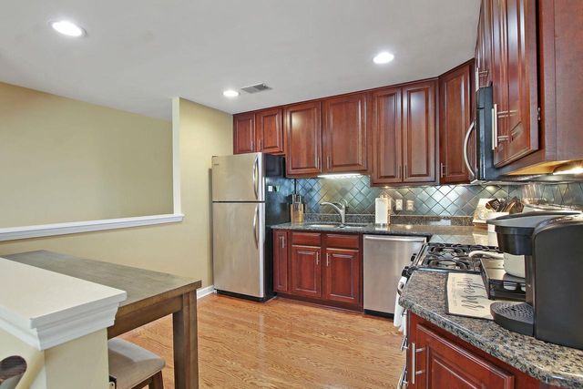 408 55th STREET #B, Kenosha, WI 53140