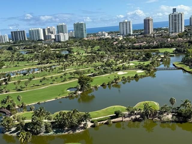 19501 W Country Club Dr 2513, Aventura, FL 33180