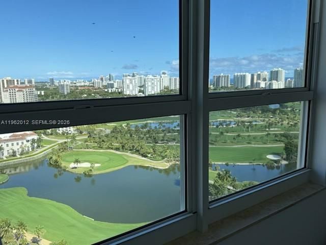 19501 W Country Club Dr 2513, Aventura, FL 33180