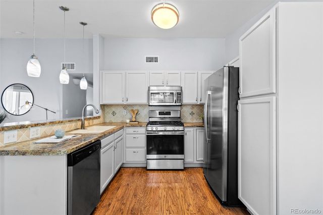 5443 S Dover Street 204, Denver, CO 80123