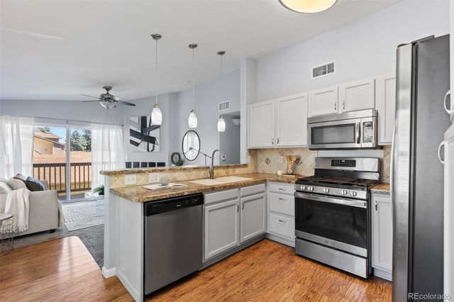 5443 S Dover Street 204, Denver, CO 80123