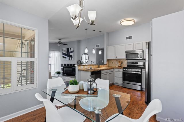 5443 S Dover Street 204, Denver, CO 80123