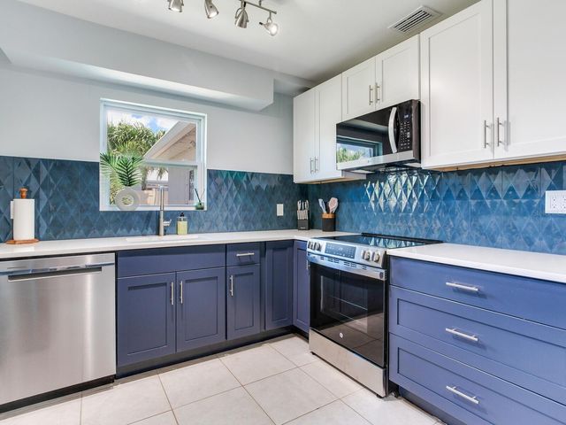 230 144TH AVENUE, Madeira Beach, FL 33708