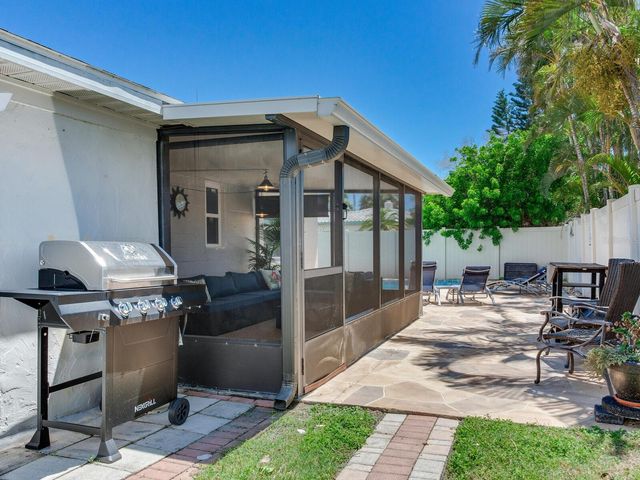 230 144TH AVENUE, Madeira Beach, FL 33708