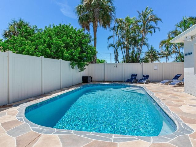 230 144TH AVENUE, Madeira Beach, FL 33708