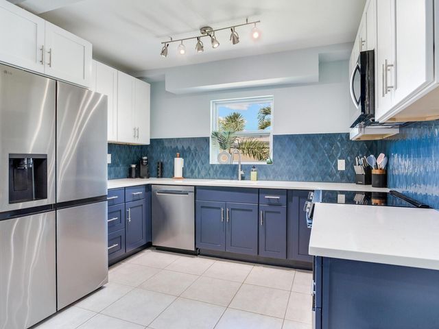 230 144TH AVENUE, Madeira Beach, FL 33708