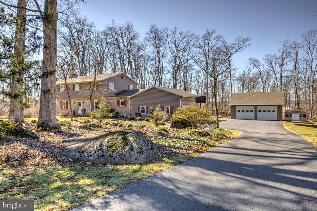 1361 WOODLAND CIR, Denver, PA 17517