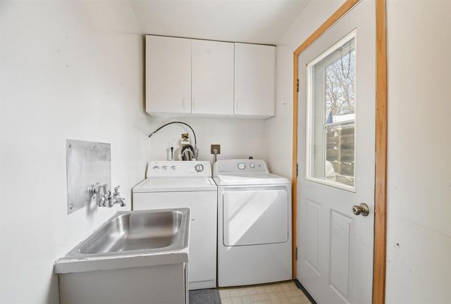 104 ADELLA BEACH ROAD, Neenah, WI 54956