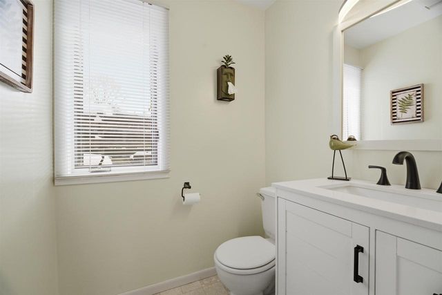 104 ADELLA BEACH ROAD, Neenah, WI 54956